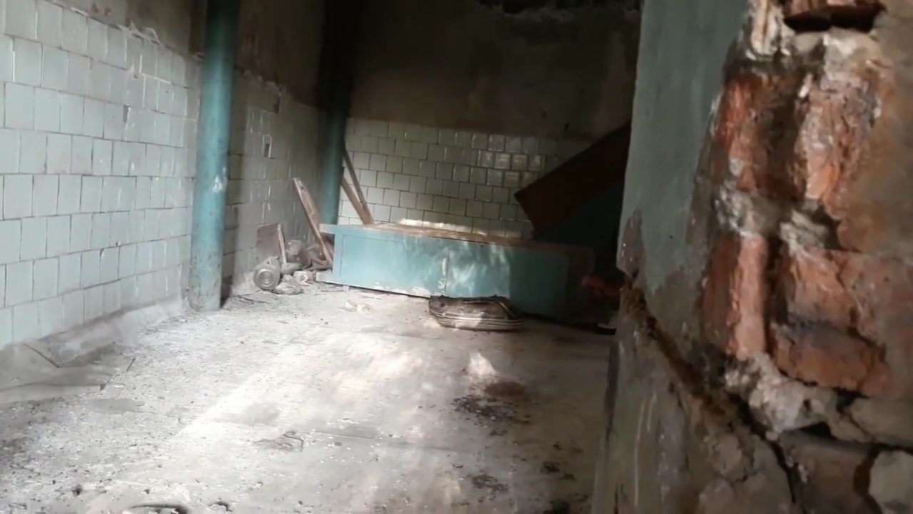 ⭐fucking A Girl In An Abandoned Building