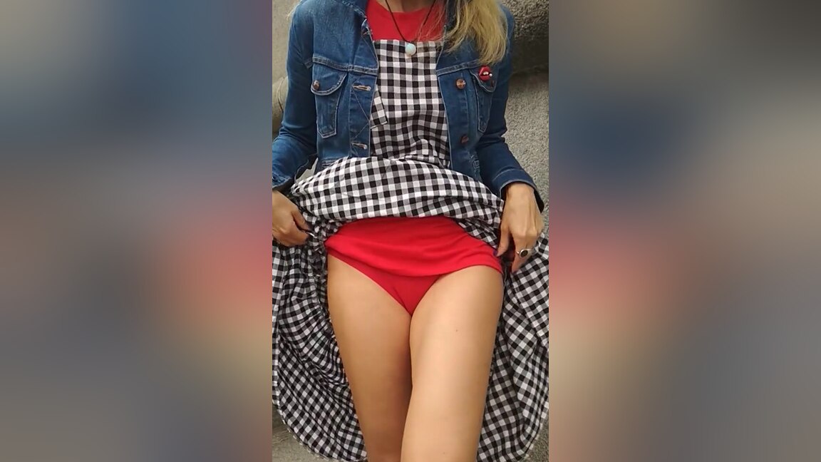 Happy Hairy Flasher - Ladyfoxxx