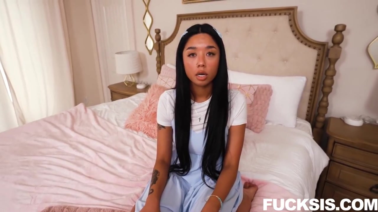Austin Pierce And Gia Dibella - What A Good Girlfriend Does