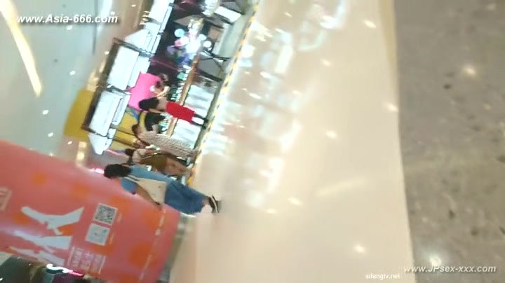 peeping chinese amateur upskirt.***