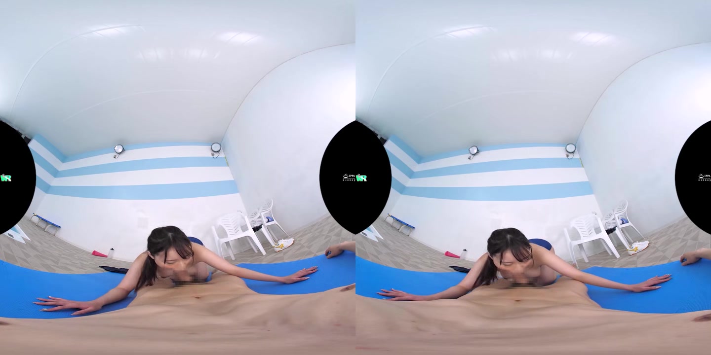 Mitsuki Yuina in My Swim Coach Will Do ANYTHING to Help Improve My Technique - KoalaVR