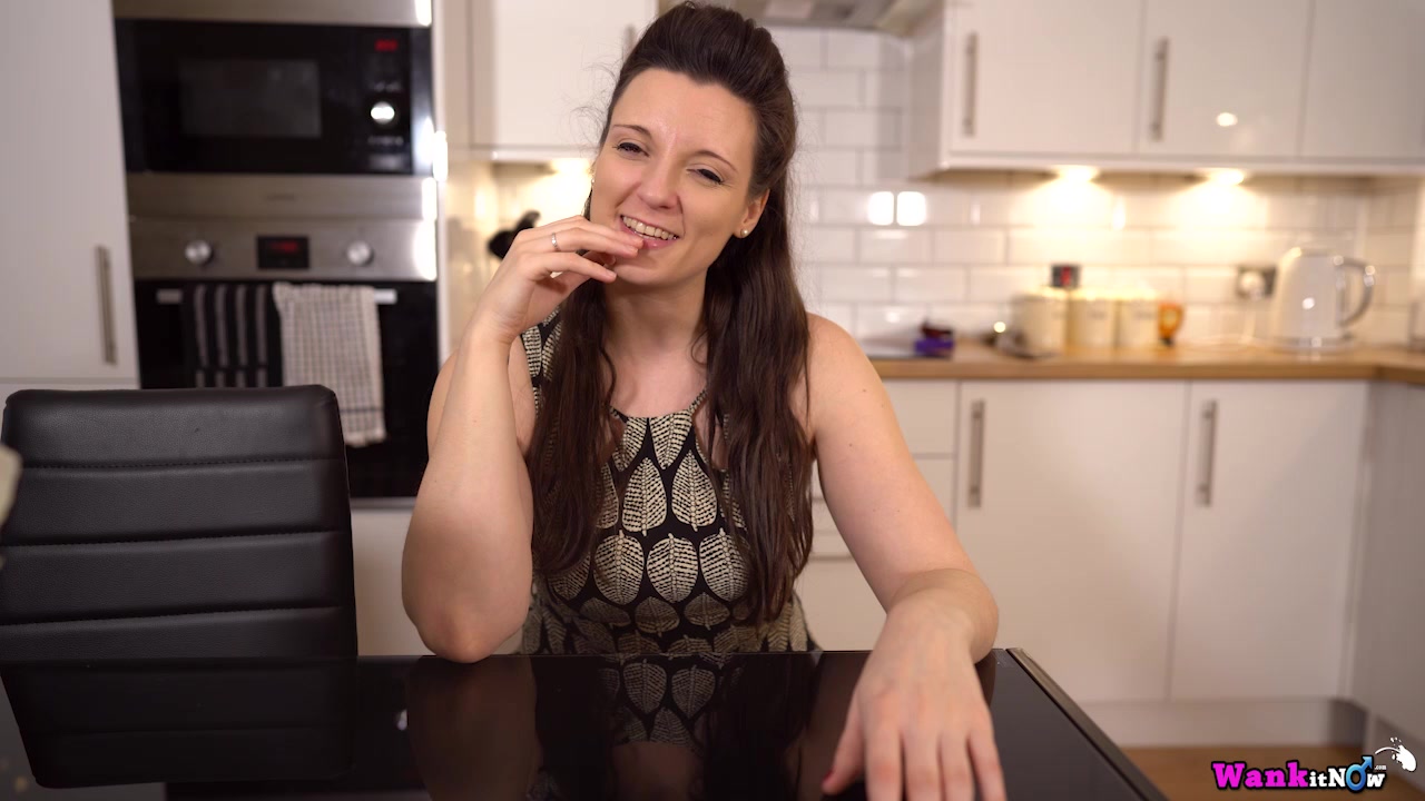 Ivy - I'll Show You My Skills - Sexy Videos - WankitNow
