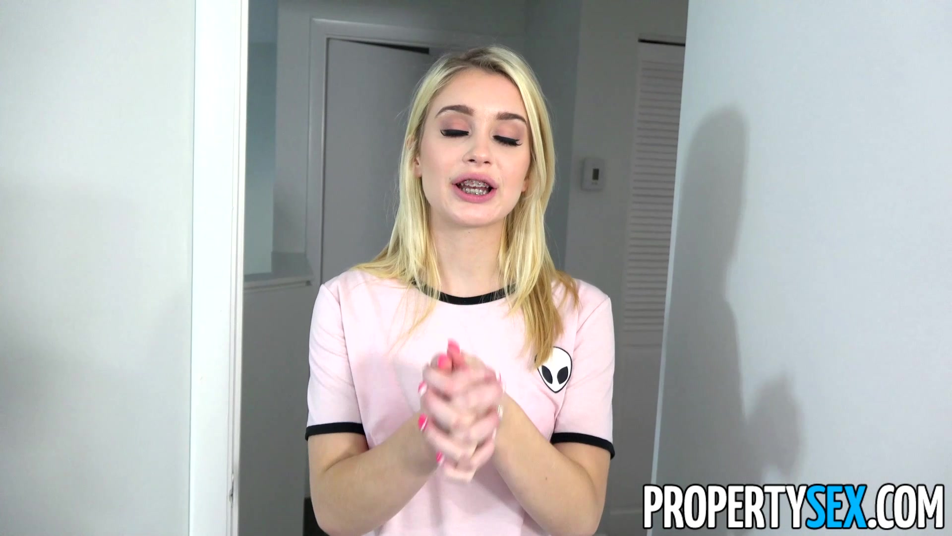 PropertySex Petite Blond Anastasia Knight Fucks Roomate