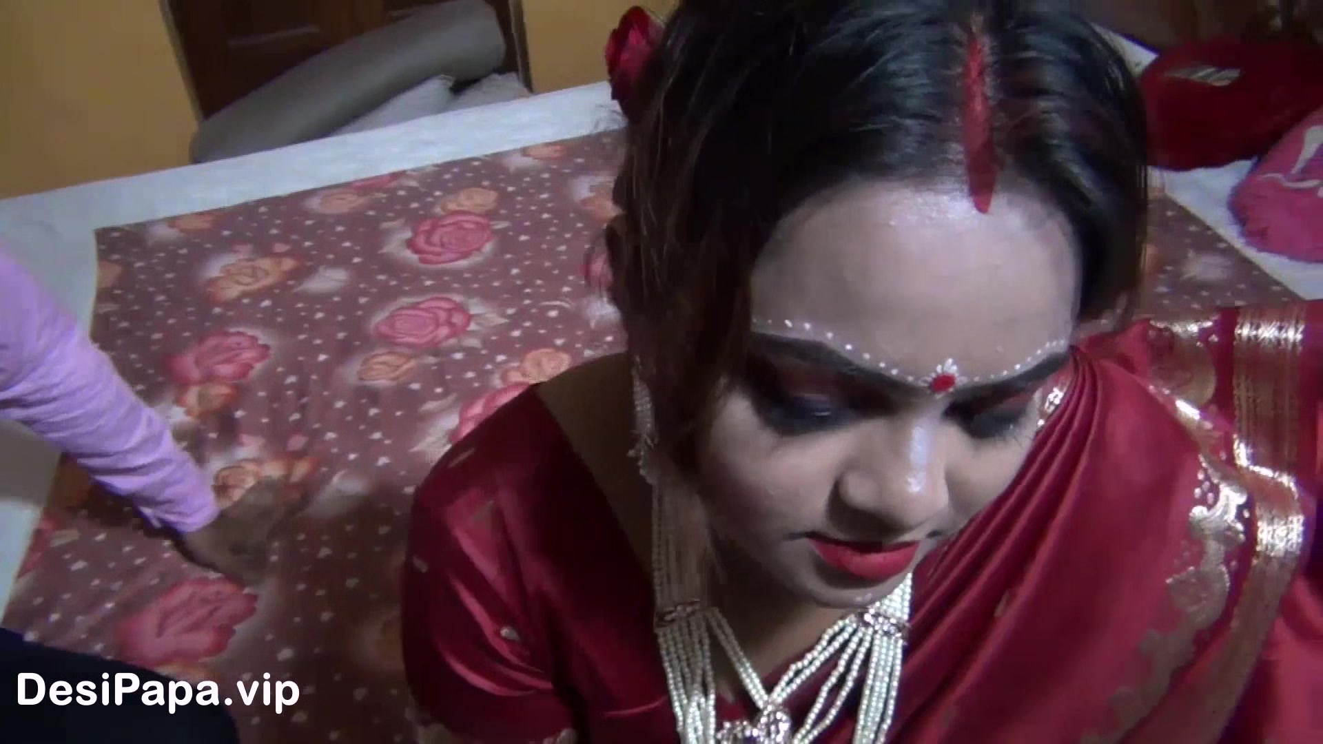 Indian Suhaag Raat Young Desi Wife First Time Sex With Her Husband On Wedding Night