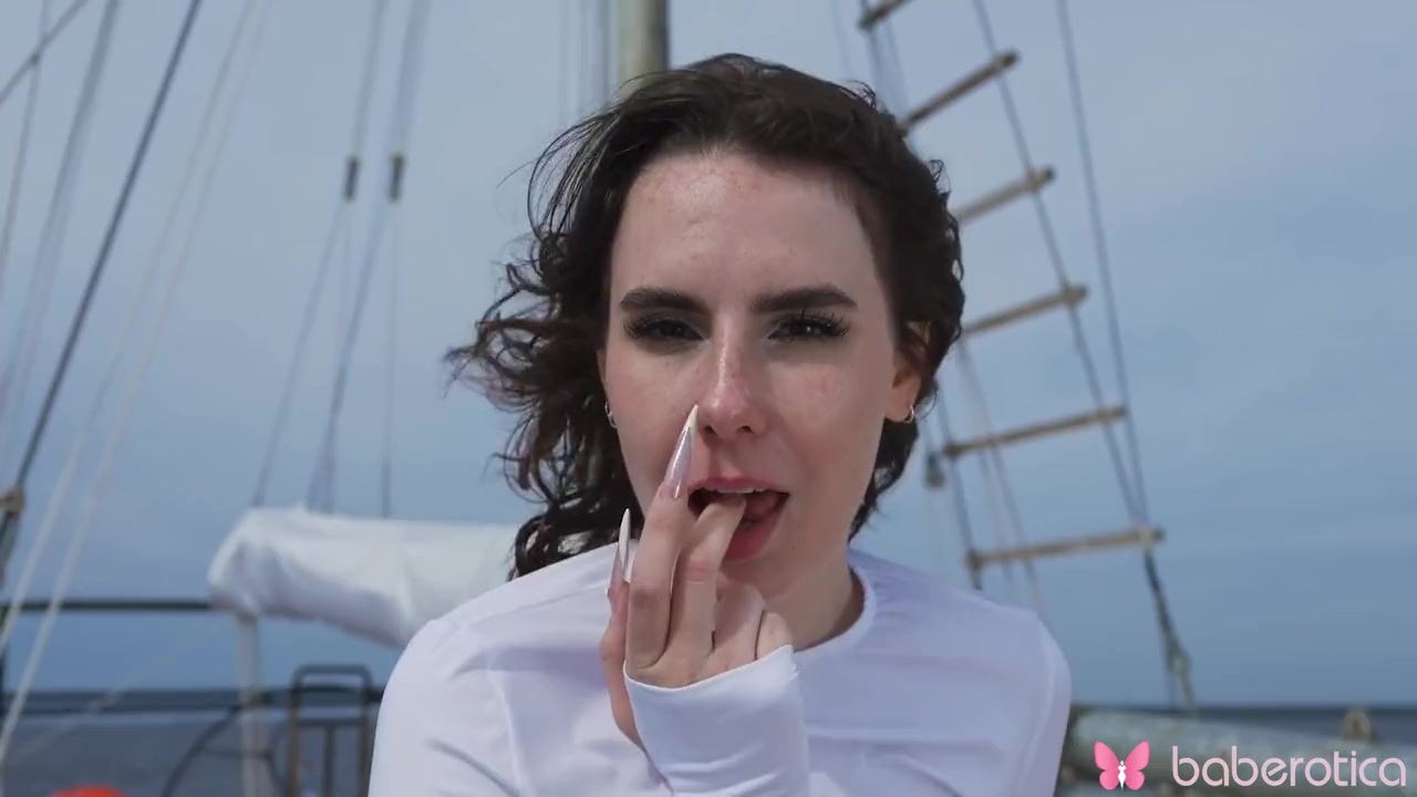 Solo Sexy Girl Mastubating On The Boat In 4k - Darcy Dark