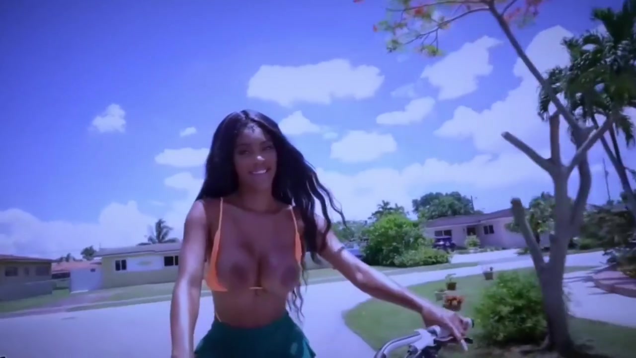 Amazing Boobs Covered In Oil