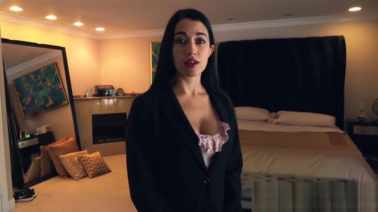 PropertySex Virgin Rocket Scientist Fucks Good-Looking Real Estate Agent