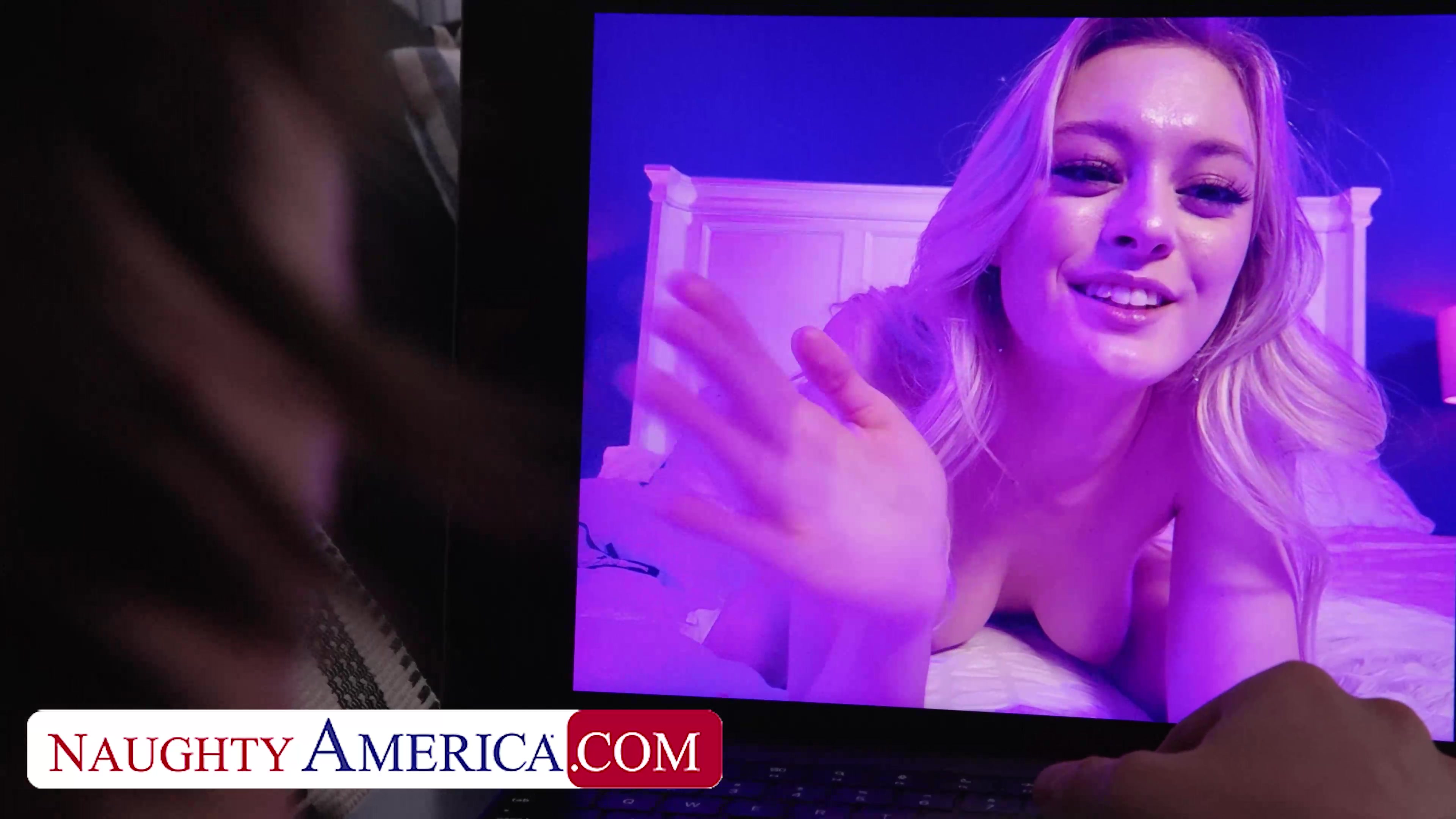 Hot blonde Cam Girl Amber Moore becomes real in your dreams!!