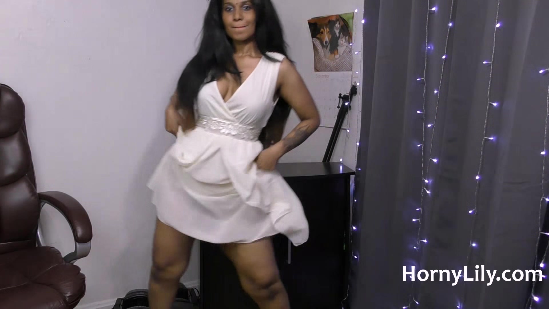 Indian Wife Dancing Naked Shaking Her Big Desi Ass In Front Of Husband Need Sex