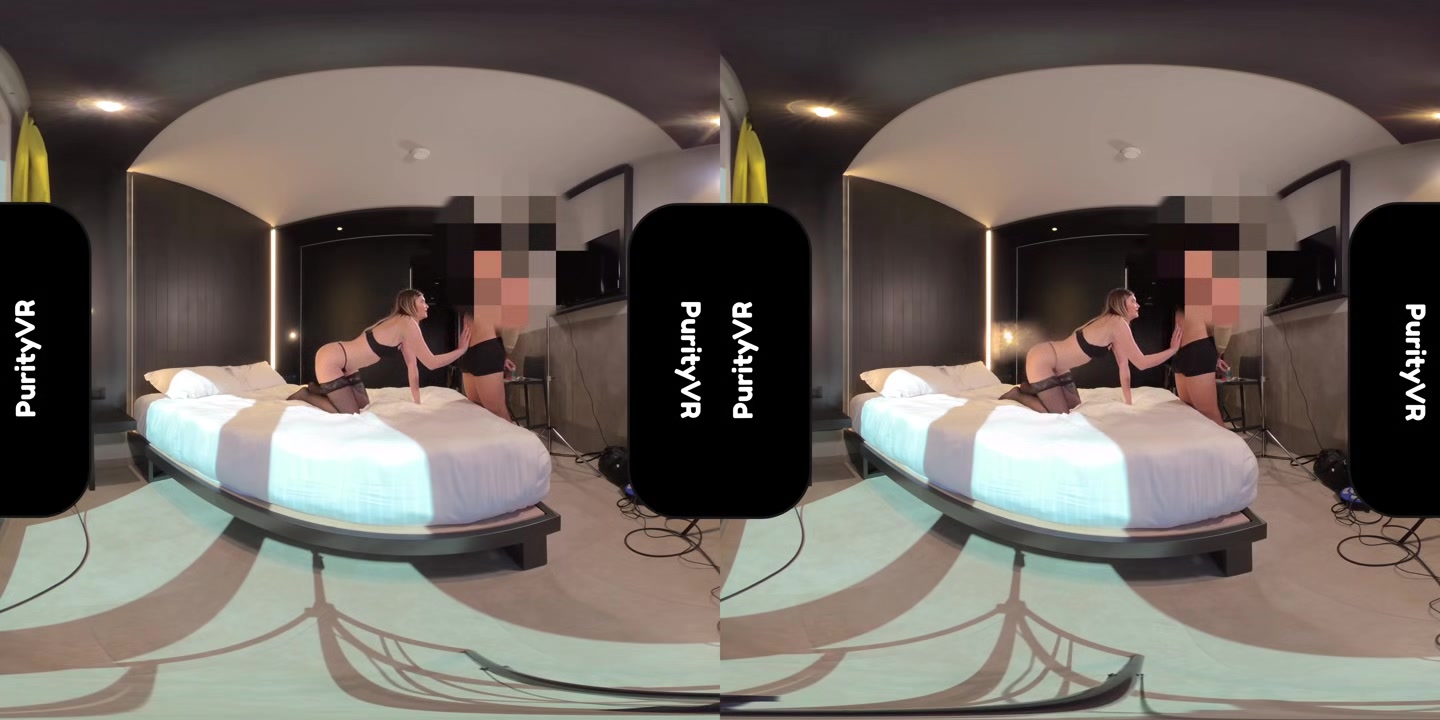 Cutie Lara (Voyeur View)