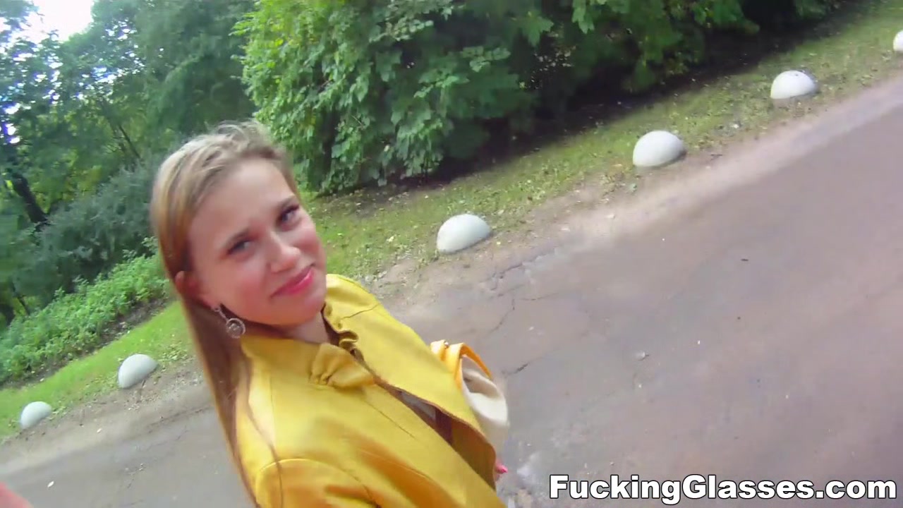 Fucking Glasses - Emma - Fucked on a construction site