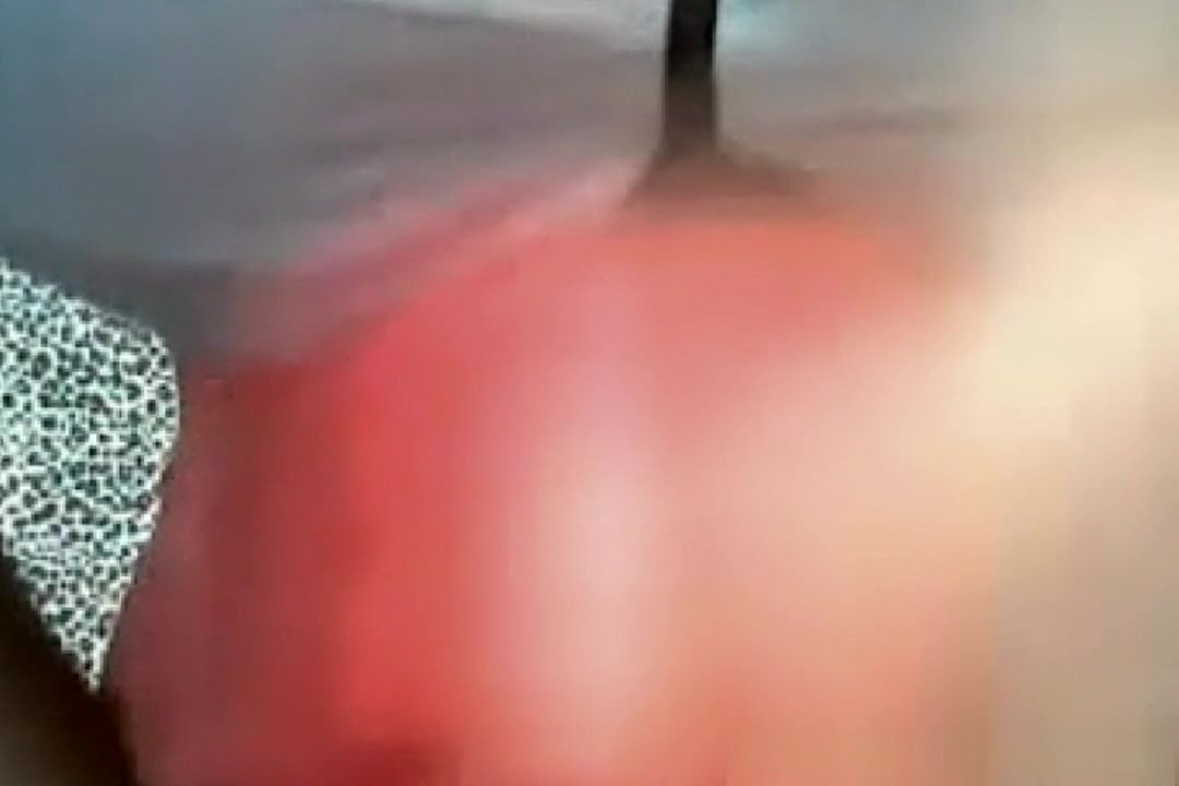 Horny Shemale Blowjobs Herself Good