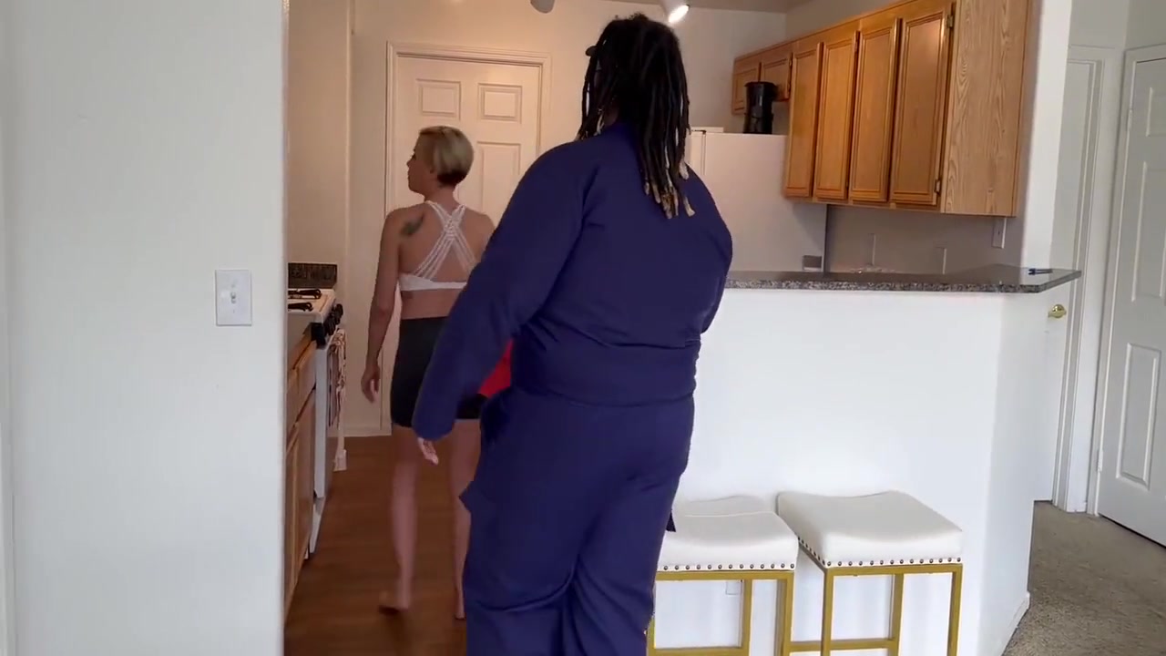 Kyla Keys In Helping The Maintenance Man Cool Off (free Preview) 10 Min