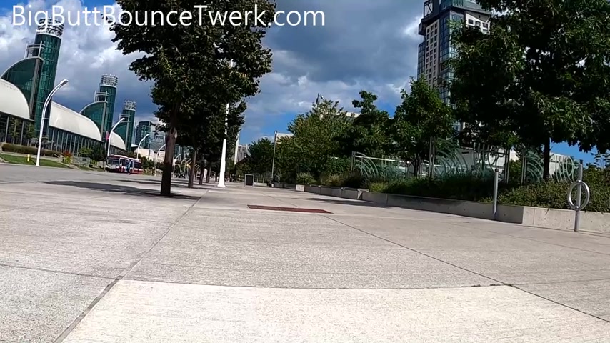 Loose Phat Ass Running - BigButtBounceTwerk