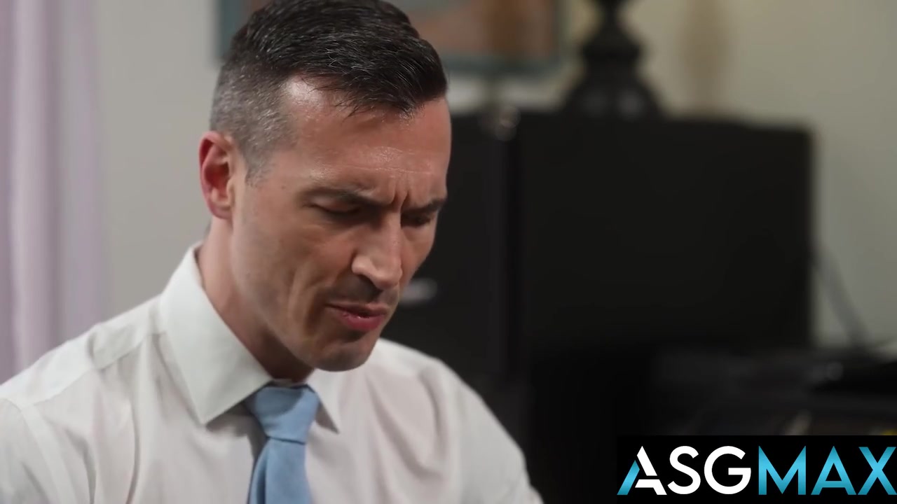 Stressed Senator Relaxed By Staffer Tys Cock - Derek Kage