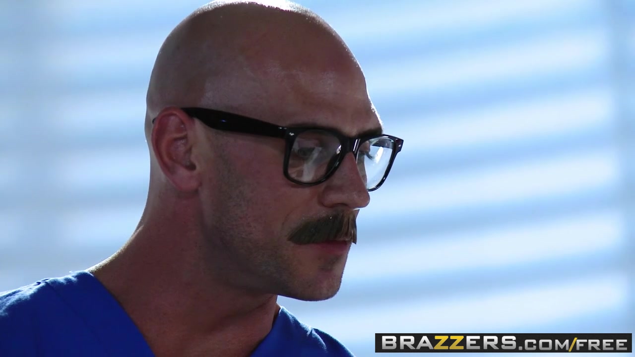 Brazzers - Dirty Masseur - Audrey Bitoni Johnny Sins - Time For Your Spongebath