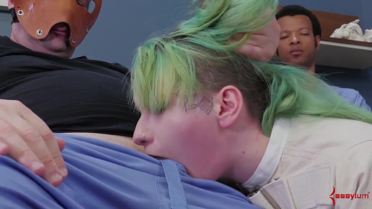 Mouth fuck BDSM sub chick painting with her butt