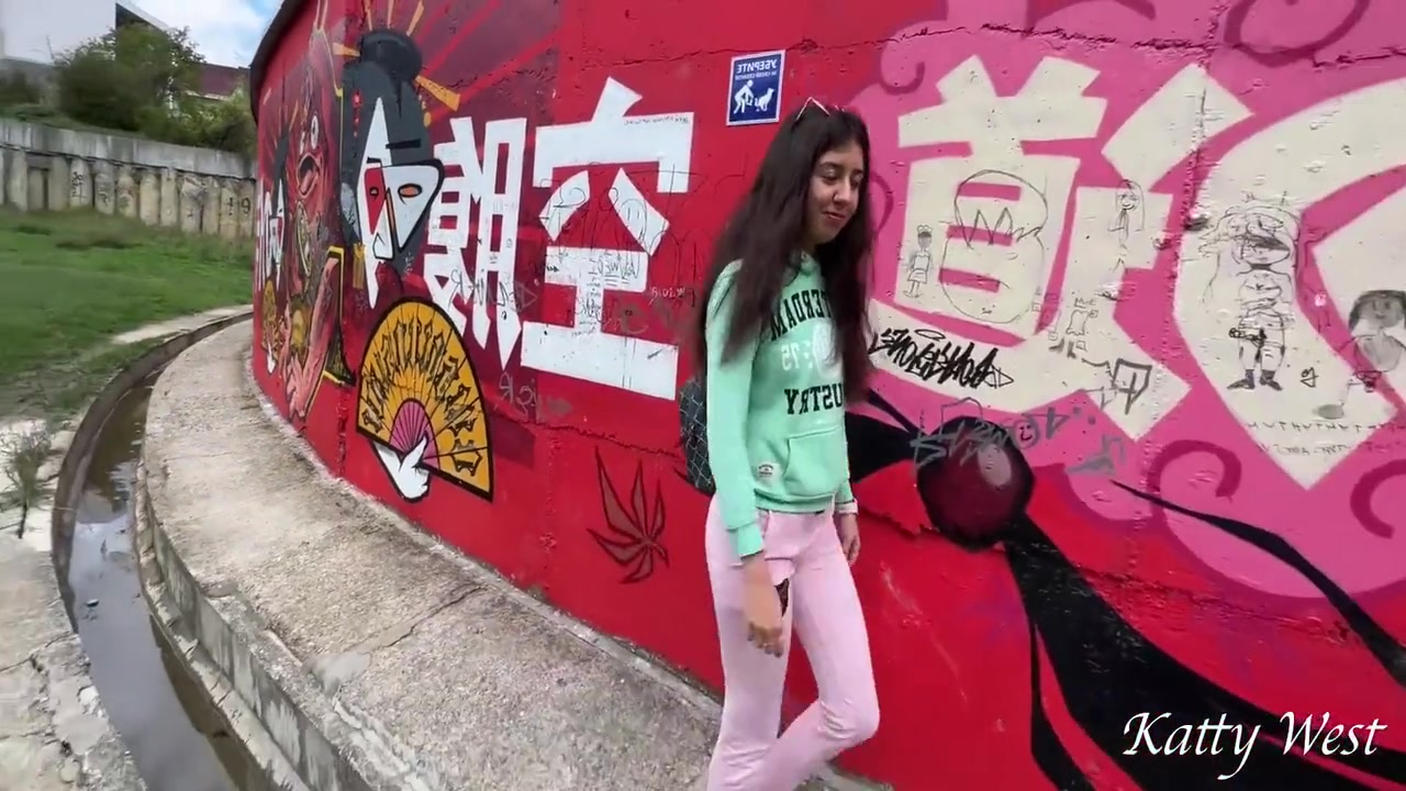 Katty West - Public Pickup - Brought The Beauty To The Bushes And Offered To Have Sex 23 Min