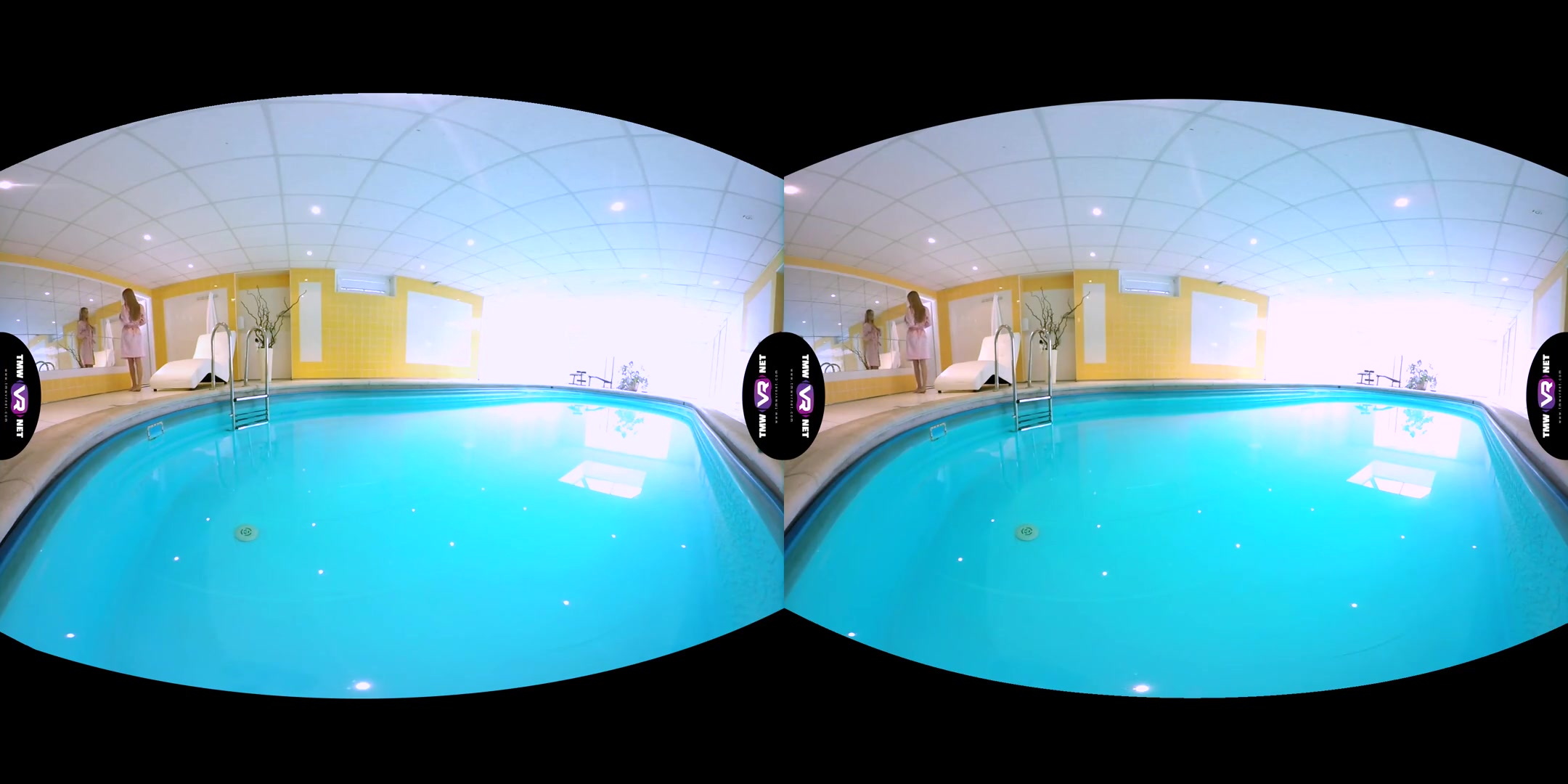 Nancy A in Blonde Enjoys Solo Play In A Pool - TmwVRNet