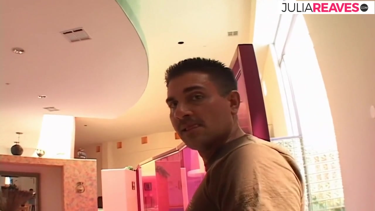 This Blonde Bitch Gave In Both Holes On The First Date
