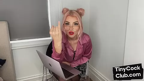Small dick dude mocked by real brit babes
