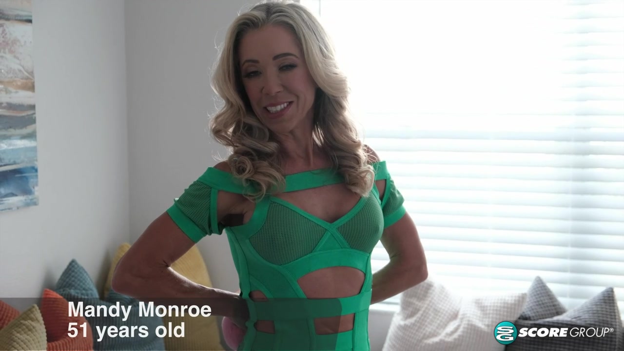 Mandy Monroe and her anal toys - 50PlusMilfs