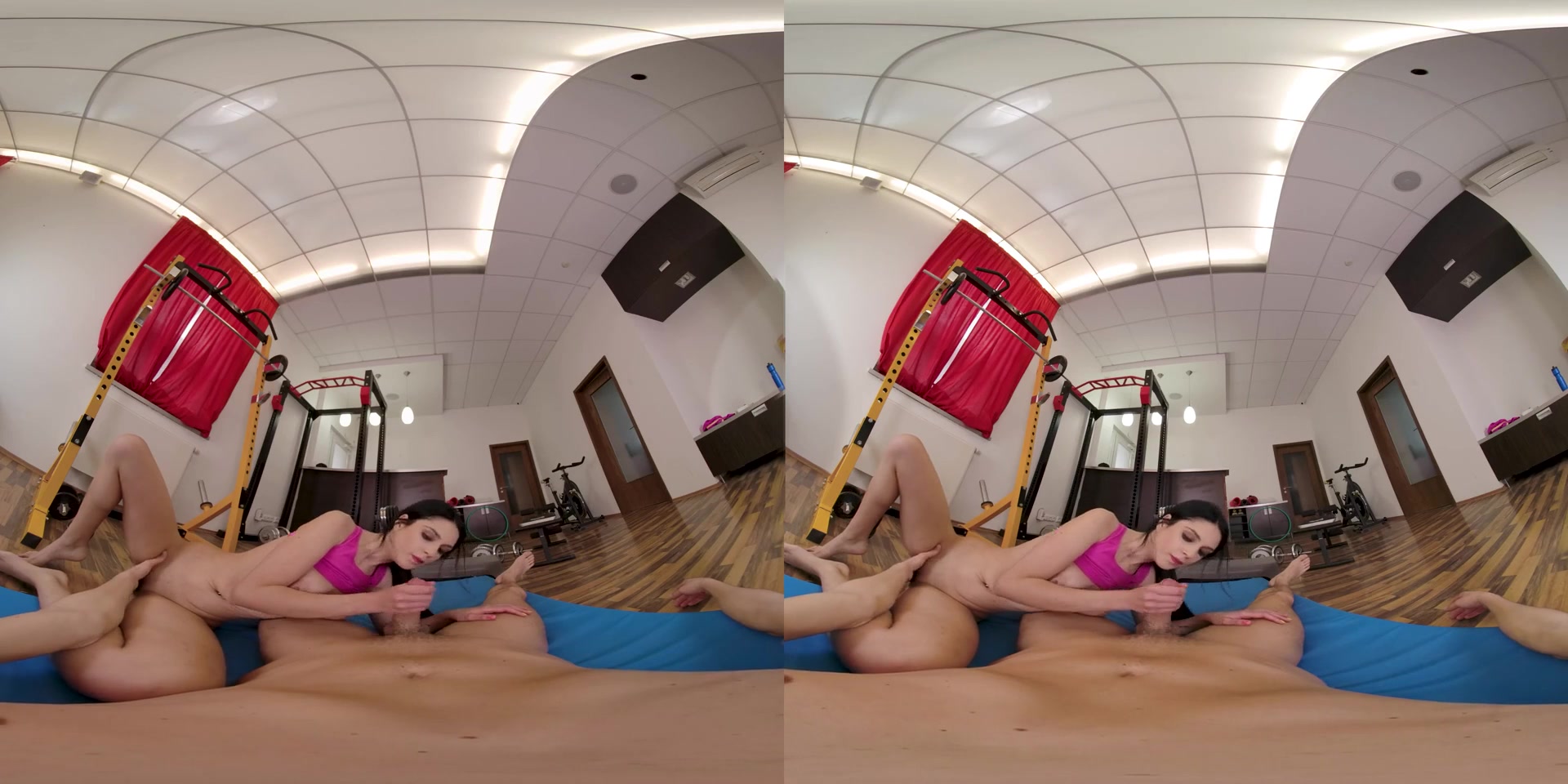 Mia Trejsi in Humping Iron VR Porn Video - VRBangers