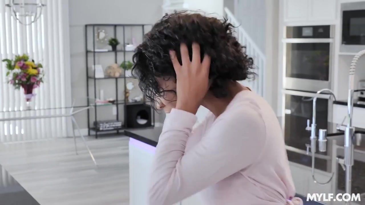 Horny Step mom Hardcore Movie - MYLF