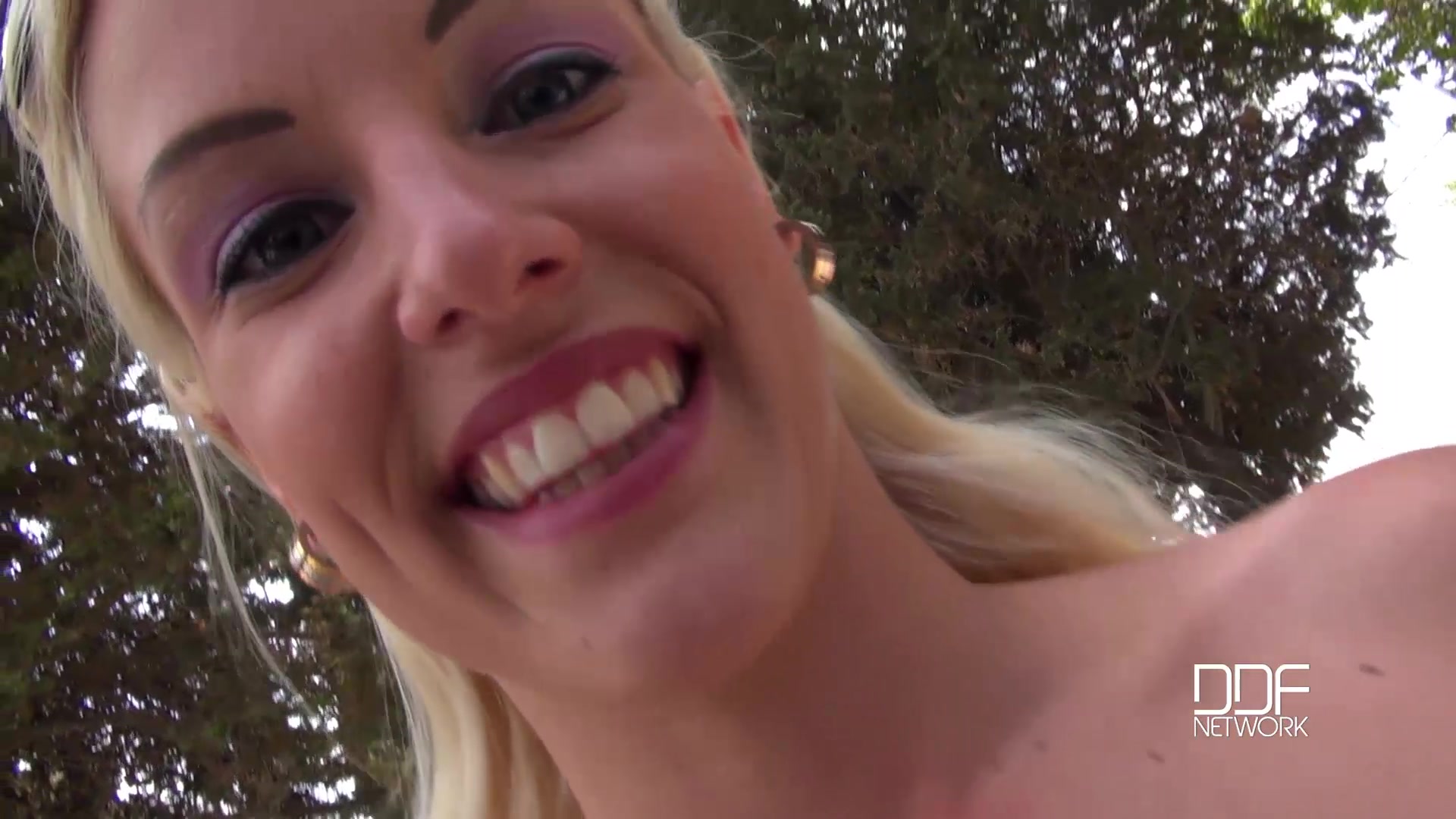 Mobile Blowing: Blonde Babe Enjoys A Mouthful Of Cock - PornWorld