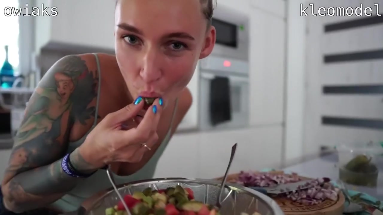 Two Amateur Couples Sex On The First Time Meeting X With Kleo Model And Owiaks