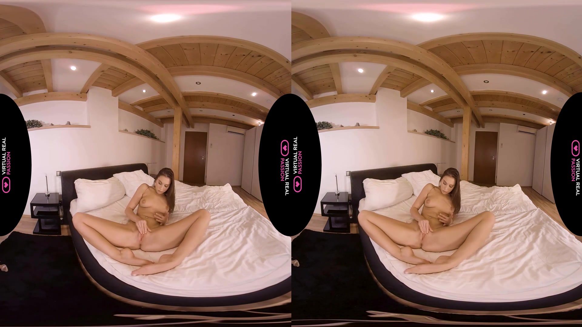 Long distance love - VirtualRealPassion