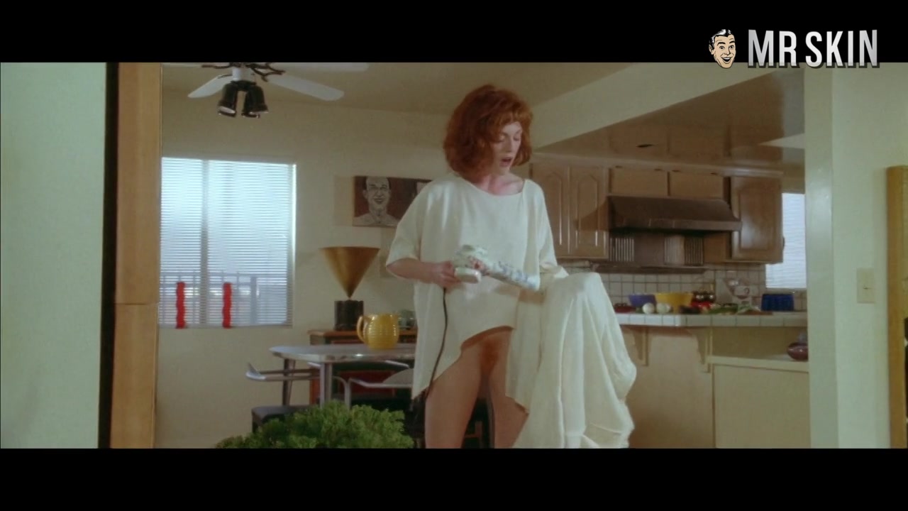 Before Suburbicon, See Julianne Moore's Red Carpet - Mr.Skin