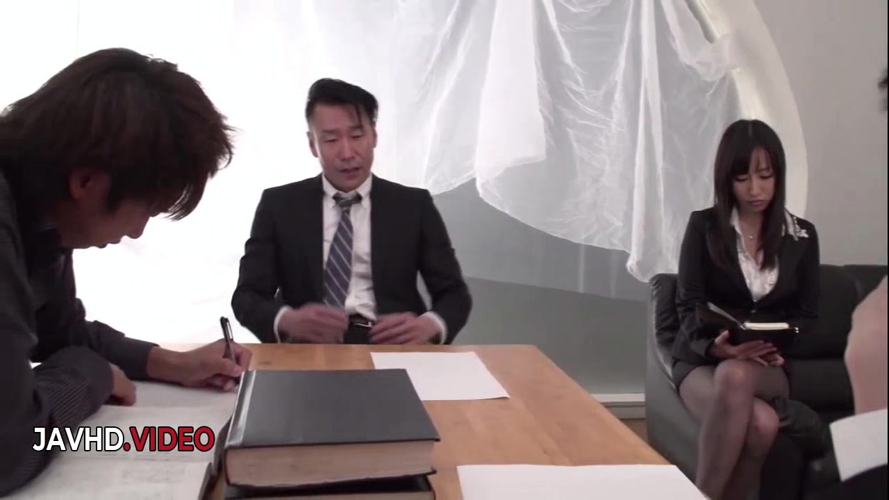 Office Romance Heats Up with Rina Mayuzumi