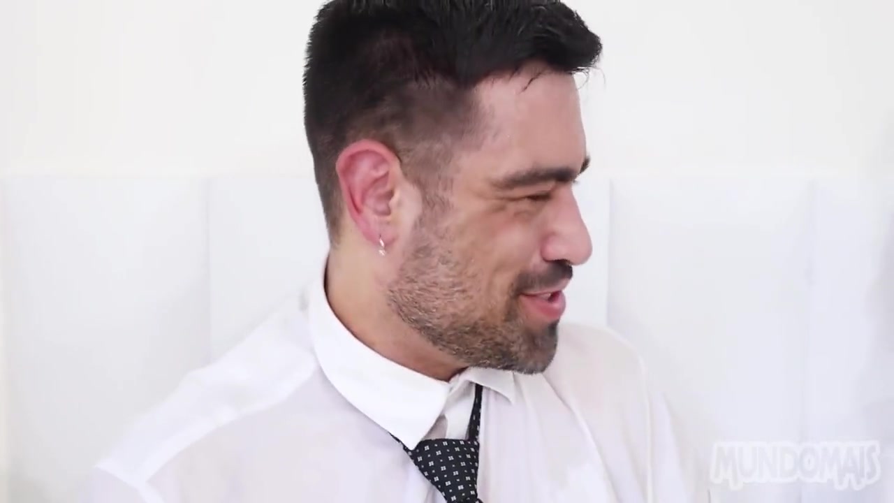 Dinho Barros, Wagner Vittoria And Augusto Phellipe - Despedida De Solteiro Gay No Dia Do Casamento De Um Deles ! 4 Min