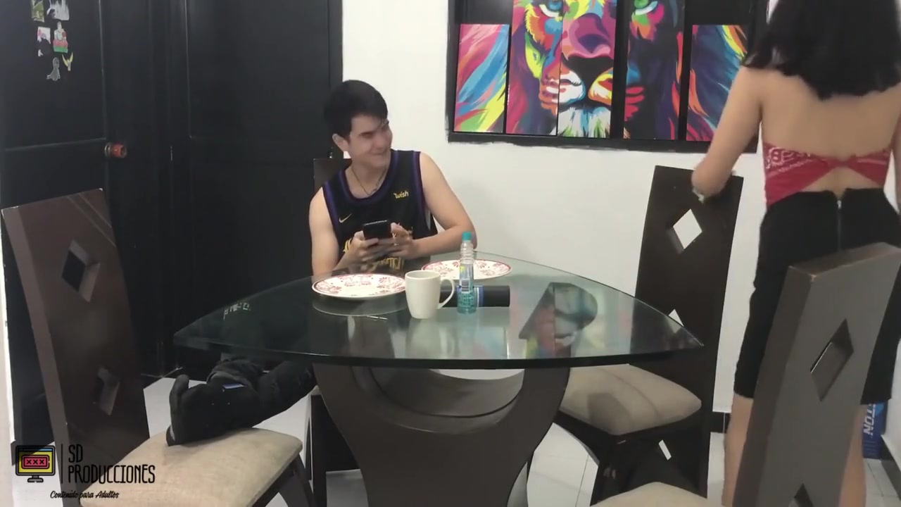 My Stepsister Turns Me On While Shes Cleaning - Full Story - Porn In Spanish