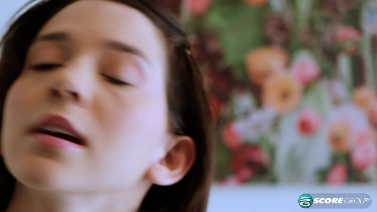 Lil' Exhibitionist - 18Eighteen