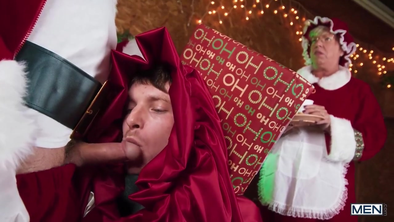 Benjamin Blue In Unwrapping The Toy
