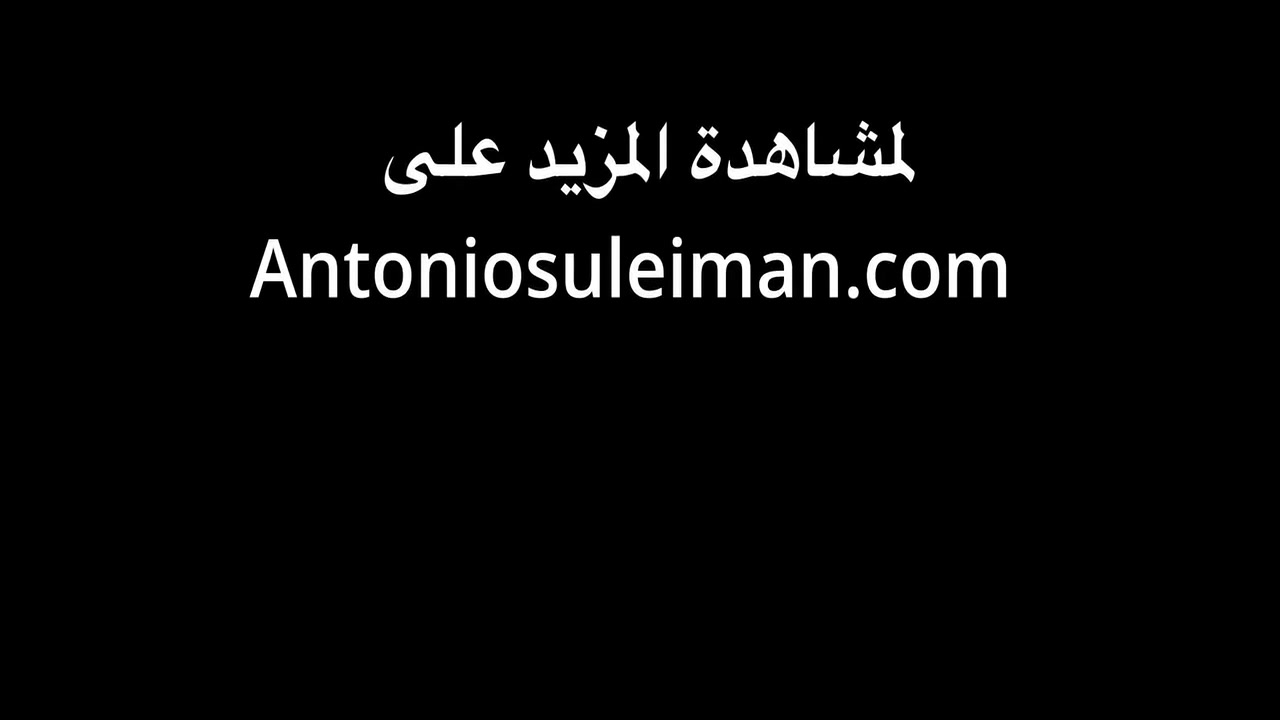 شقرة ومكوتها مفتوحة عبارة 5 Min