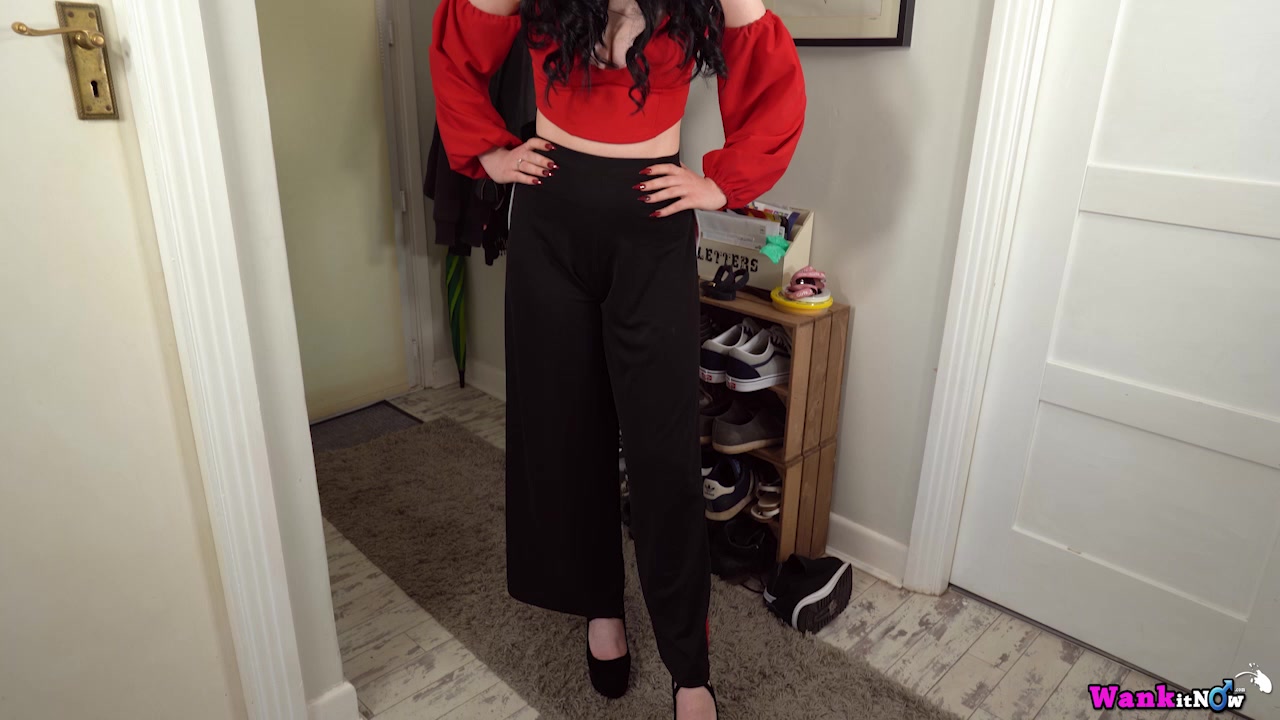 Ellie Louise - Instagram Wank - Sexy Videos - WankitNow