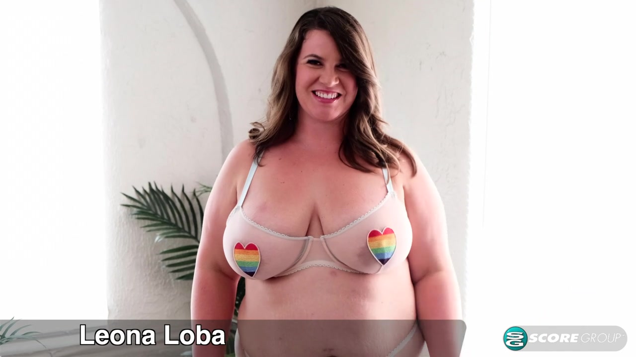 Leona Loba Whips It Good & Tastes The Rainbow