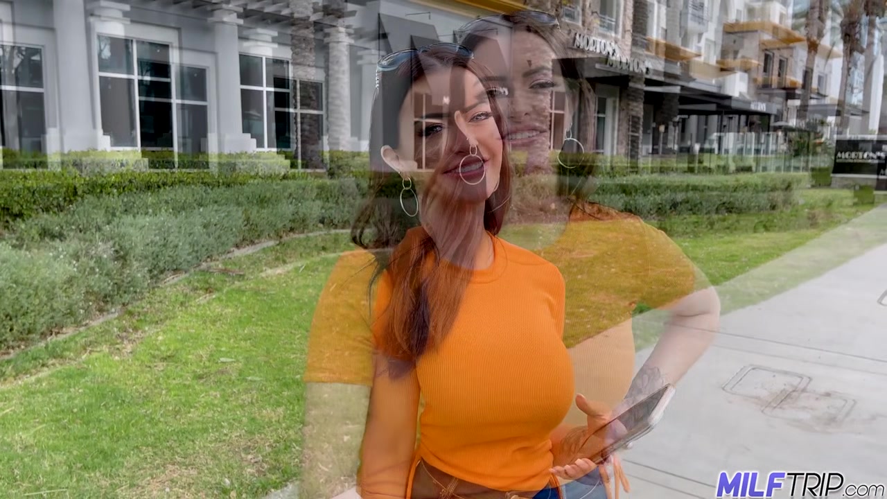 Busty Brunette Porn