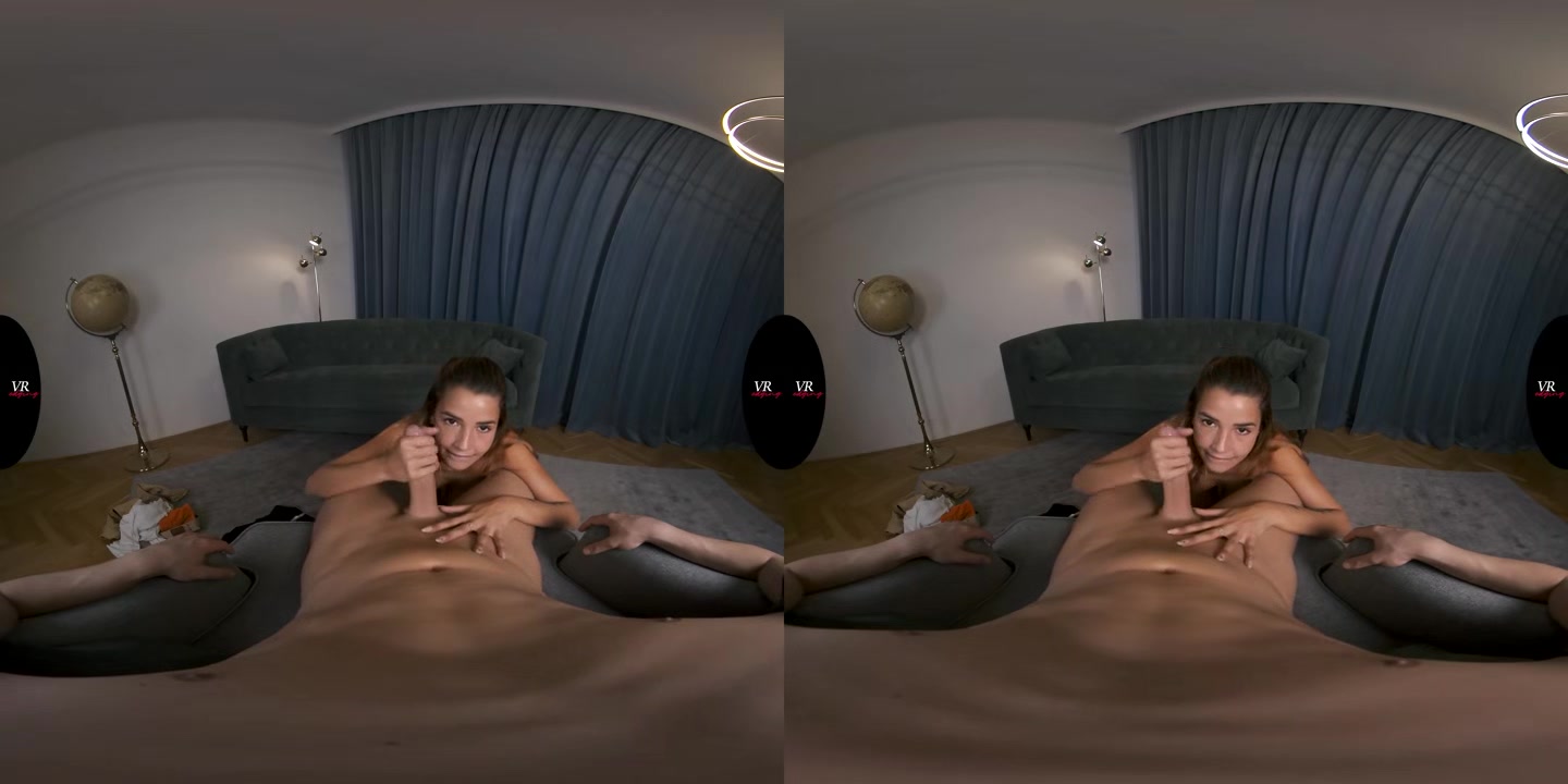 Agatha Can't Stop Sucking Your Cock - VRedging