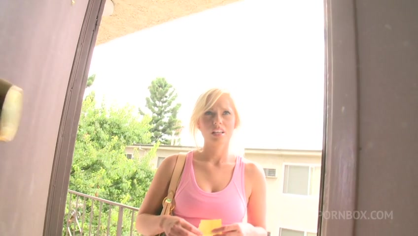 Blonde Pornstar Angelina Ash Tests A Sybian And Then Gets Railed Hard - PissVids