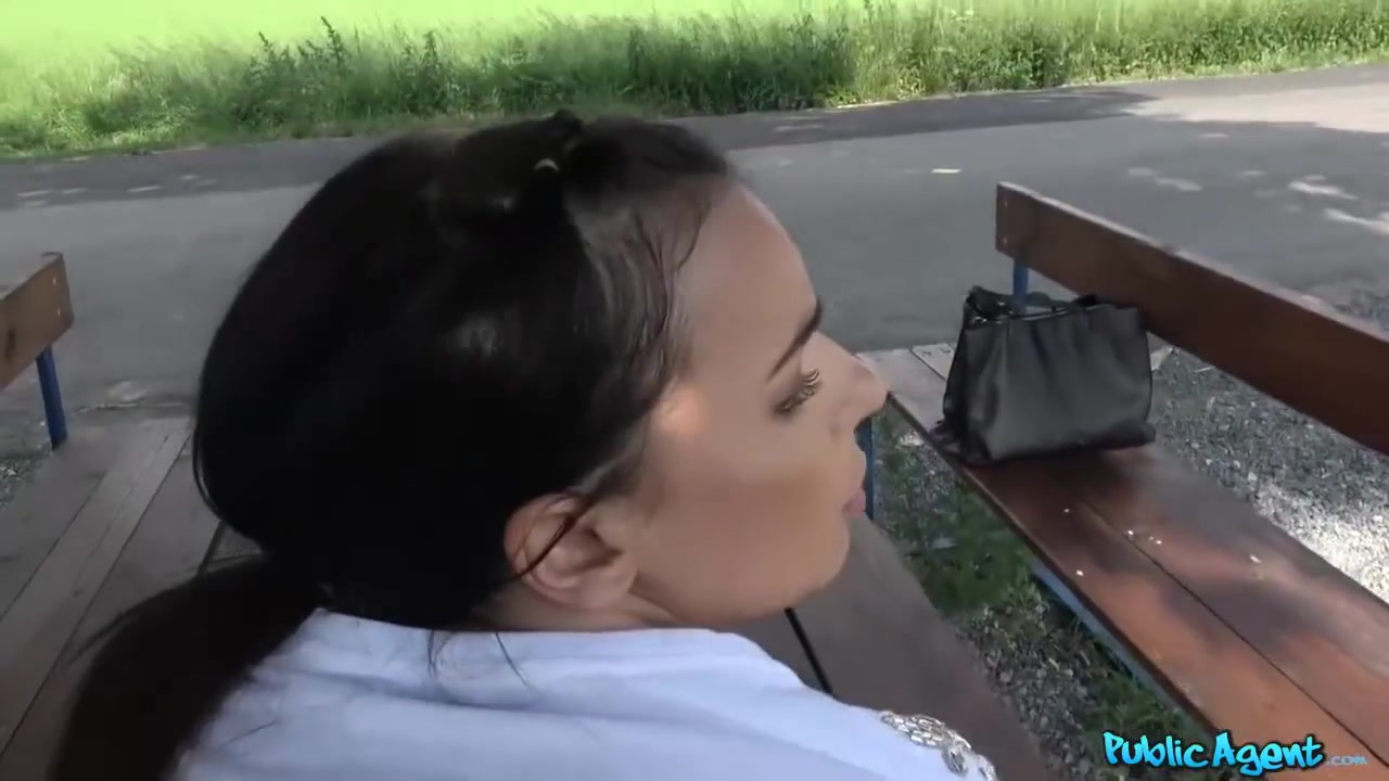 Tricky Man Fucked Busty Babe Sophia Laur On The Bench - Sophia Laure, Choky Ice And Thomas Hyka