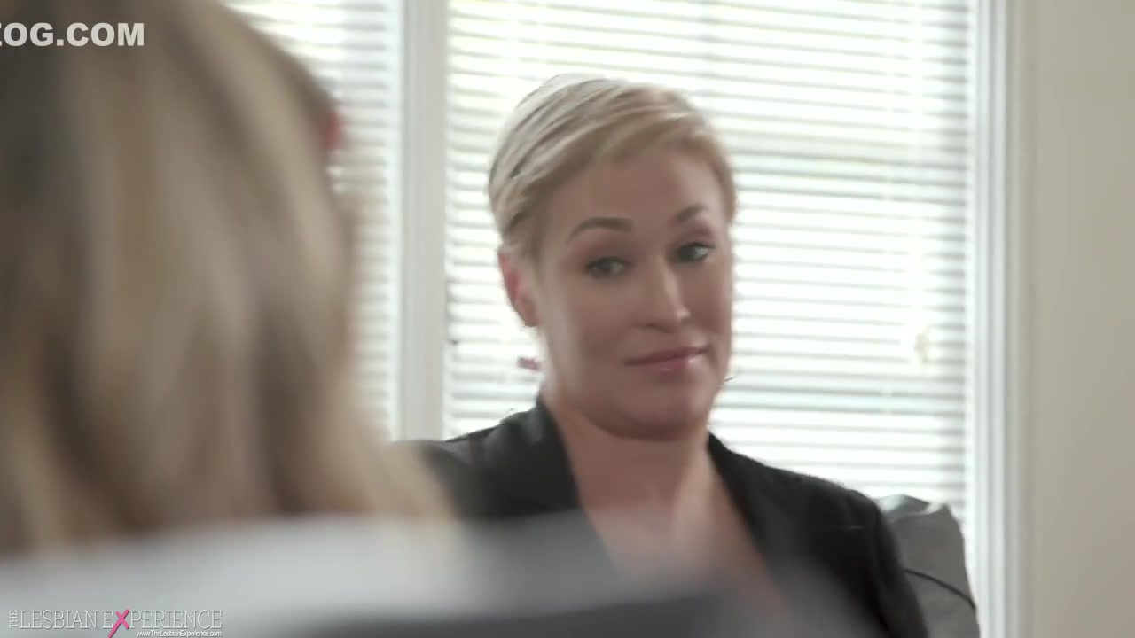 Ryan Keely And Khloe Kapri - Hot Lesbian Milf Therapist Has Hot Lesbo Sex With Her Patient
