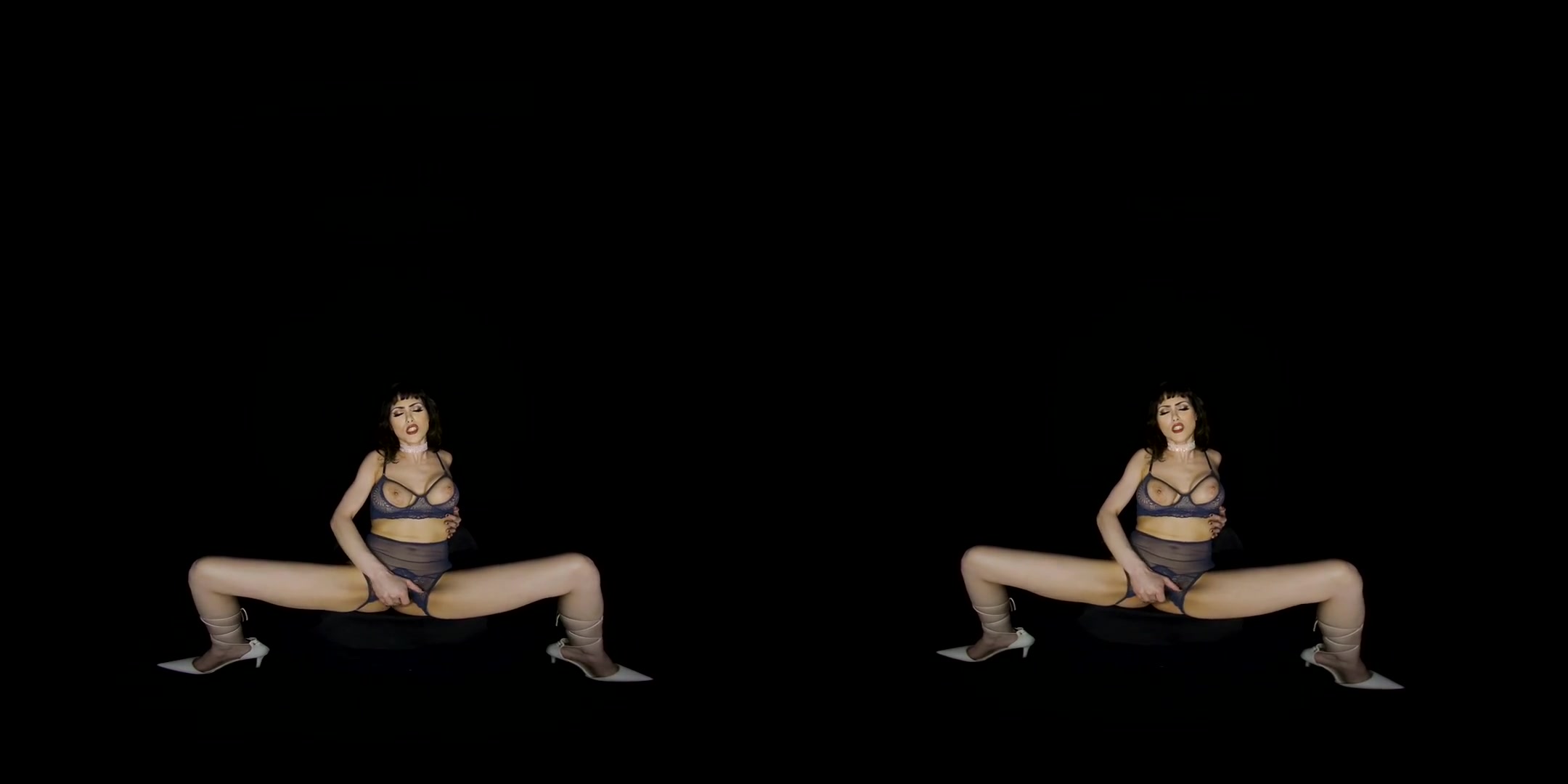 Audrey Noir - SexLikeReal