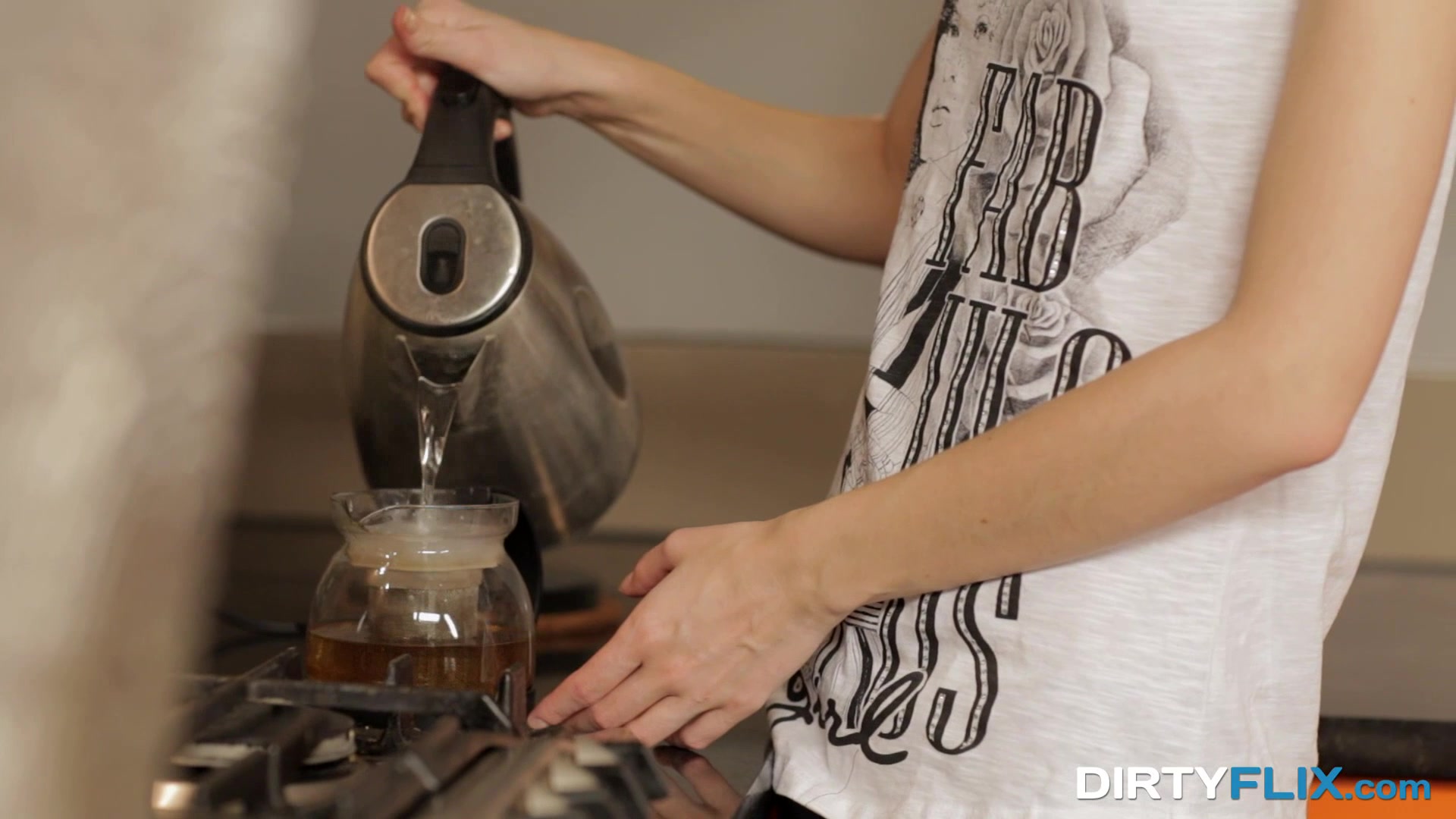Dirty Flix - Alice Marshall - Oozing dessert
