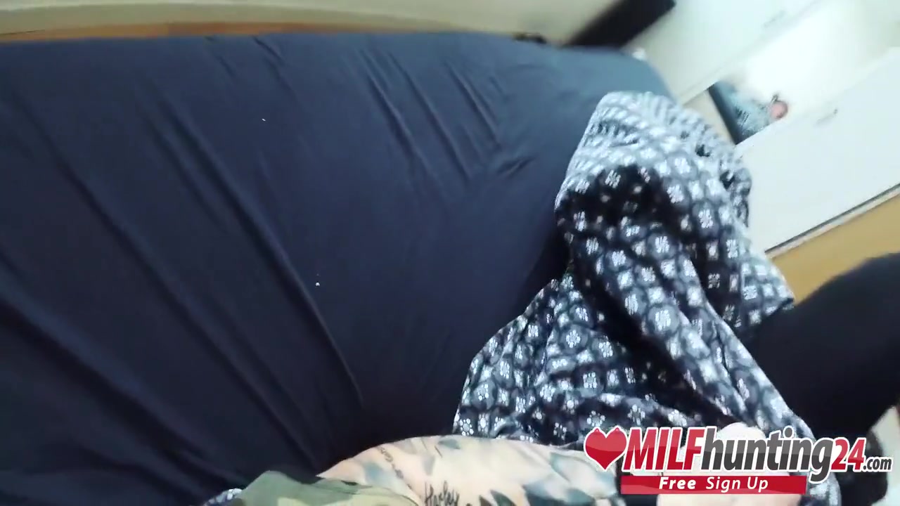 Sidney Dark In Meets Gothic Slut And Nails Her Hard In His Bachelor Apartment! I Banged This Milf From Milfhunting24.com! 14 Min