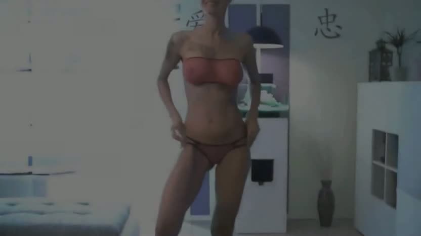 Amateur buff chick ambushes a cock