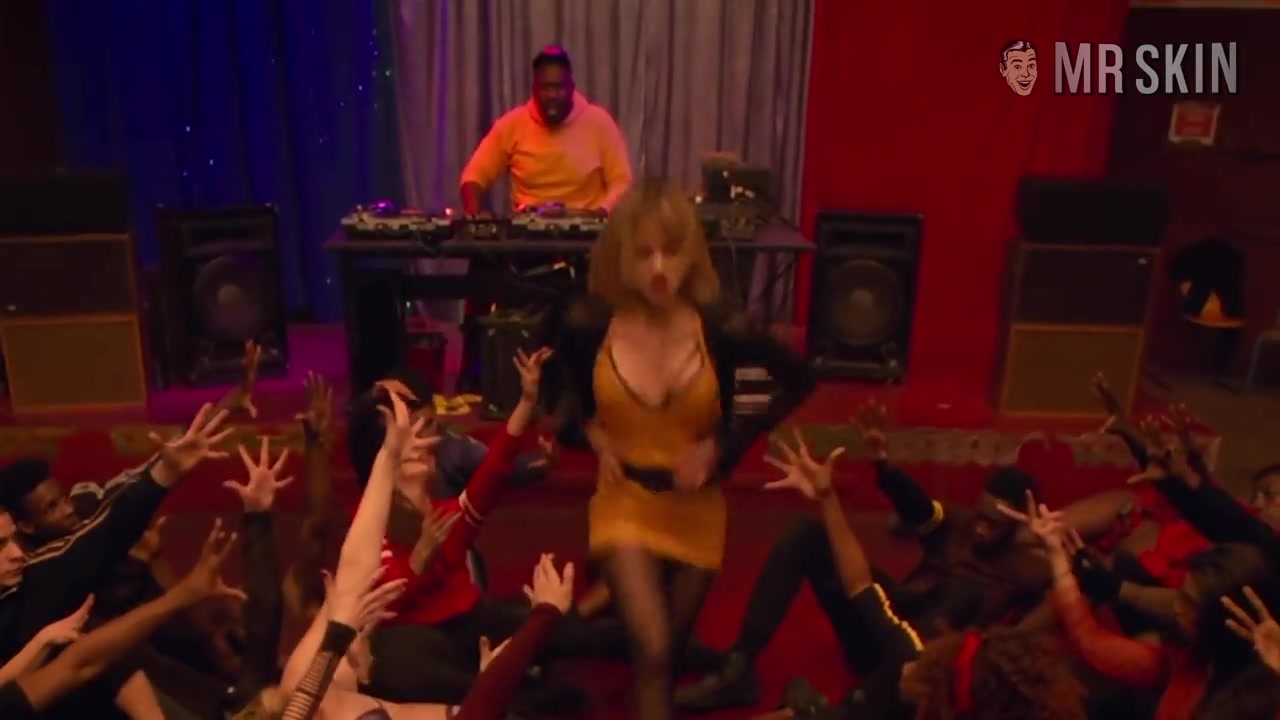 Reach Completion with Climax Star Sofia Boutella - Mr.Skin